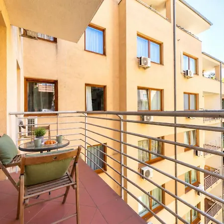 Prime - Modern 1 Bedroom With Ac & Balcony * Βουδαπέστη