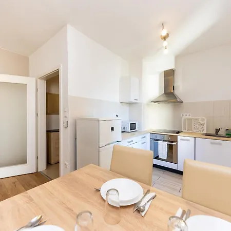Prime - Modern 1 Bedroom With Ac & Balcony Βουδαπέστη