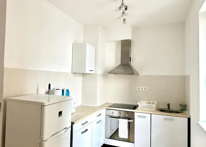Prime - Modern 1 Bedroom شقة *